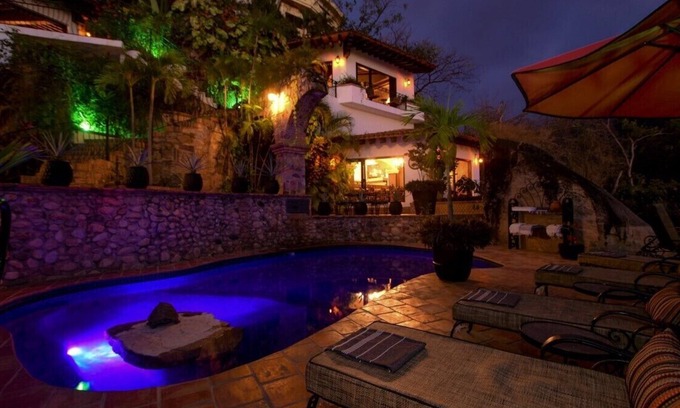 South Shore Hotel Area Villa | Villa cerrada, segura y muy privada en las montañas de Sierra Madre.