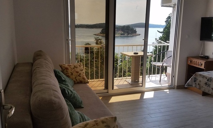 Hvar Old Town Apartamento | Apartamento de vacaciones de ensueño, centro de Hvar con vistas al mar