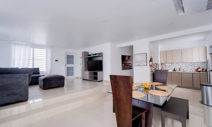 Isla Verde Casa | Dream House-Walk to Beach-3BR/2BA/AC+Terrace
