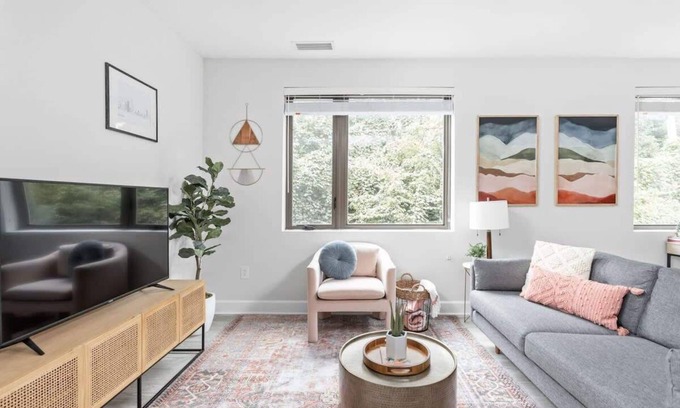 Meridian-Kessler Apartamento | Dream Midtown 1BR in Meridian Kessler CozySuites