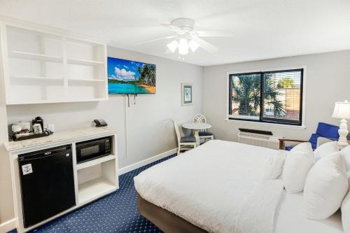 Litchfield by the Sea Apartamento | Dreaming of the Beach Resort View King Rm 2nd Flr