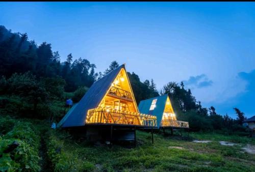 Banjar Casa | Dreams villa A frame cabin