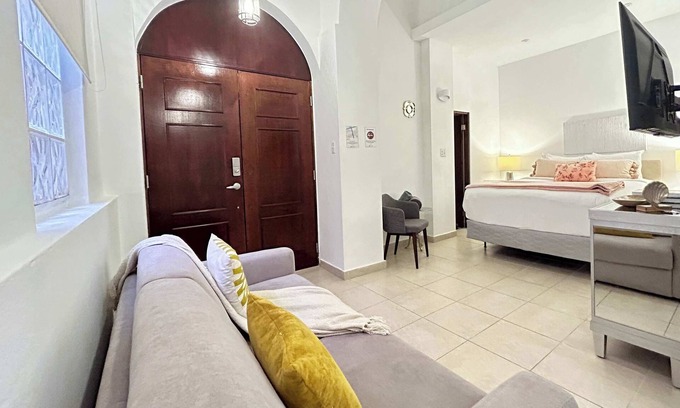 Old San Juan Apartamento | Dreamscape Studio | In the Heart of It All!