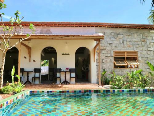Dong Hoa Casa | Dreamville Beach Homestay