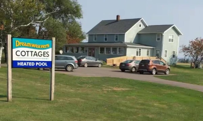 North Rustico Cabaña | Dreamweavers Cottages 2 bedroom spa tub #4