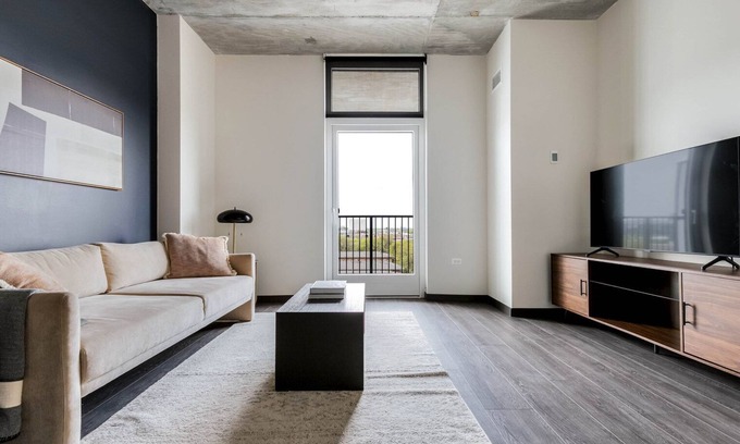 Near West Side Apartamento | Dreamy West Loop 1BR w/ Rooftop & Dog Wash, nr L, by Blueground