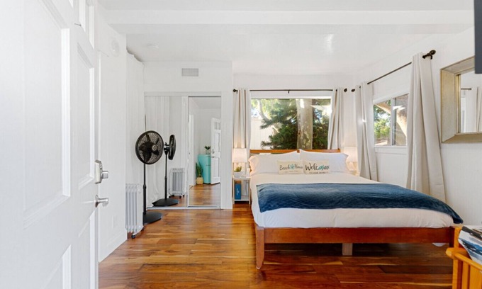 Santa Barbara Apartamento | Driftwood Club - Danya's Room (dog friendly)