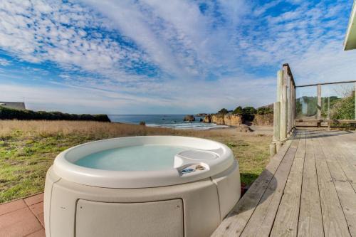 Fort Bragg Casa | Driftwood Cottage