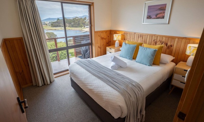 Scamander Villa | Driftwood Villa @ The Blue Seas