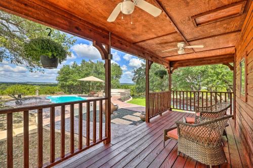 Dripping Springs Casa | Dripping Springs Cabin with Pool, Hill Country Views