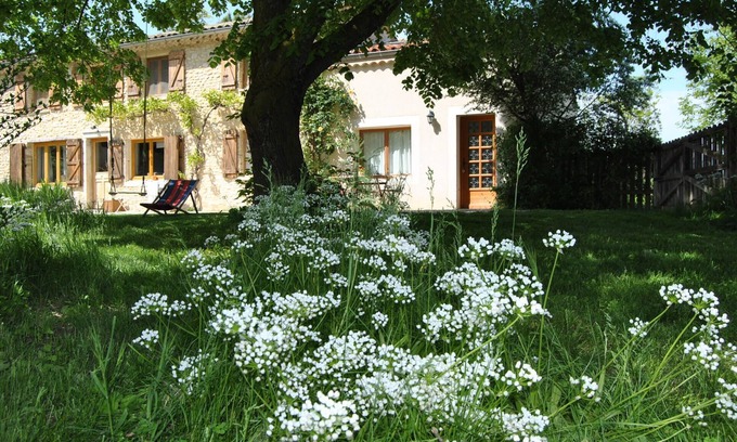 Saint-Gervais-sur-Roubion Cabaña | casa Drôme