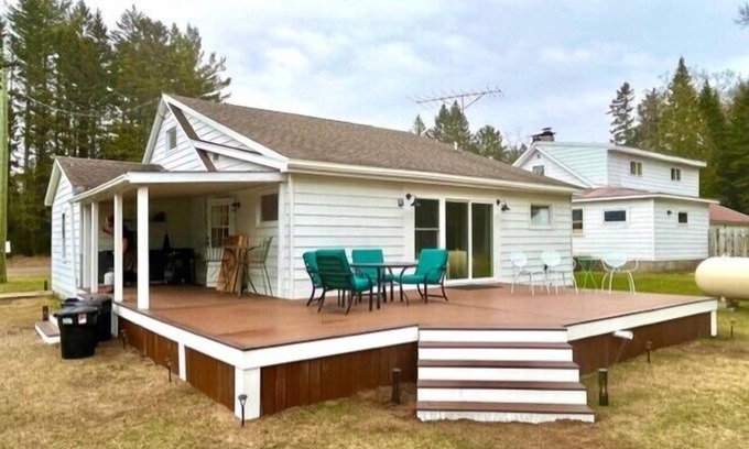 Drummond Casa | Drummond Island Hotel & Vacation Homes - Island Gem