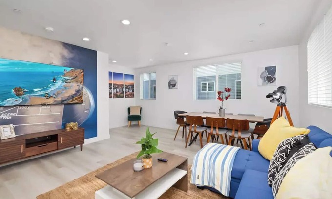 Downtown Los Angeles Casa | DTLA'S CLOSE TO USC, PHENOMENAL 4B4B PLACE
