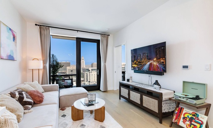 Historic Core Condominio | DTLA Skyline View & Luxe 1Bd w/Private Balcony 🌟Stunning Brand New Condo🌟