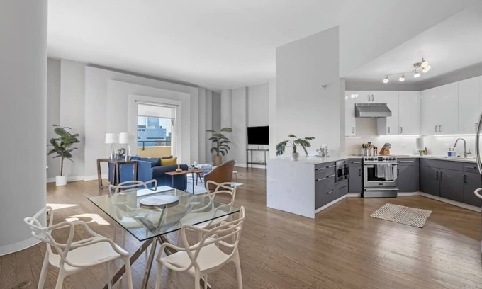 The Loop Condominio | DTown Penthouse - 4bd/4ba (+Parking + Gym + Pool)