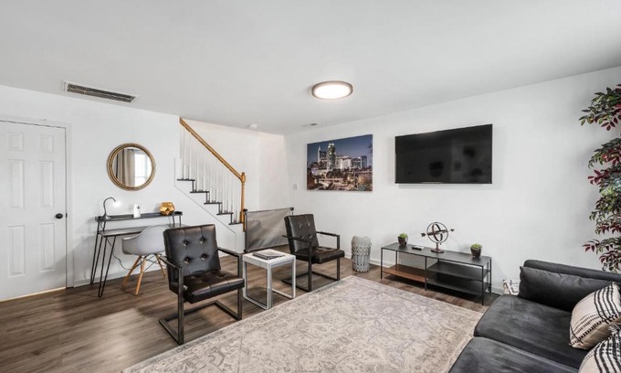 Downtown Apartamento | DTPrivacy*KidsFriendly*PetFriendly*300M*Walkable