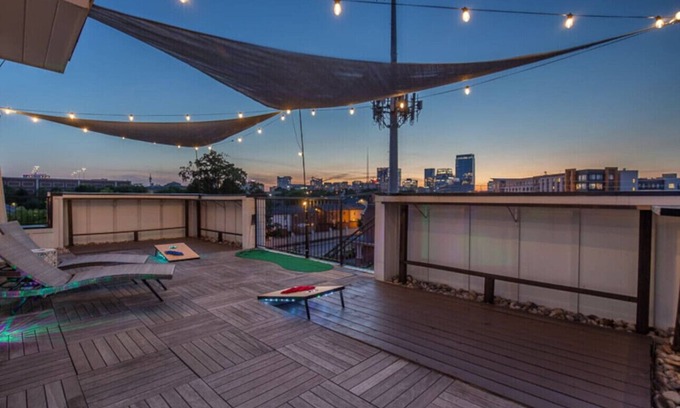 Rolling Mill Hill Casa | Dual Rooftop WalktoBroad 40 Bed