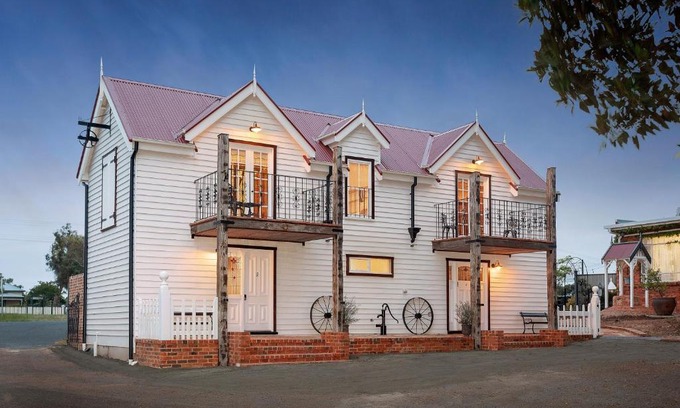 Maffra Apartamento | Duart Stables