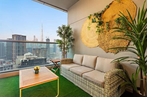 Business Bay Apartamento | Dubai Dream Retreat- Burj Views