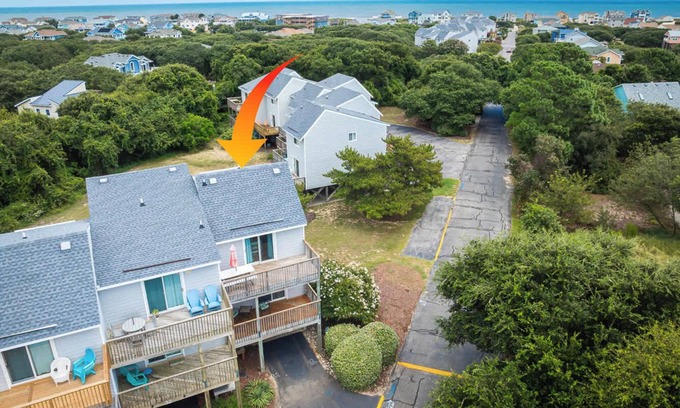 Sea Acres Condominio | Duck Condo, 5 min walk to beach w/community pool!