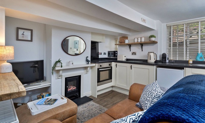 Whitby Cabaña | Duck Down Cottage