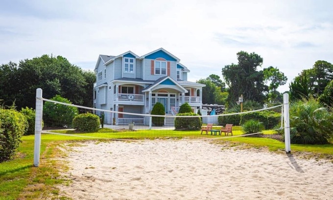 Sea Acres Casa | Duck Location! Volleyball, Pool, Game Room & More