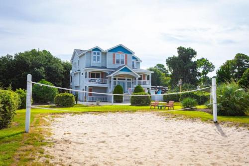 Sea Acres Casa | Duck Location Volleyball Pool Game Room & More