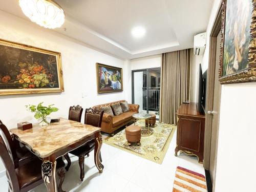 Thu Dau Mot Apartamento | Ductaigallery's Entire Apt & Happy One Building