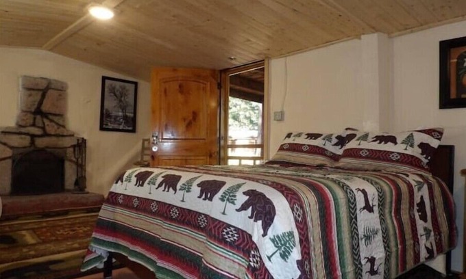 El Porvenir Cabina | Dumont Cabin - El Porvenir Cabins - Hermits Peak