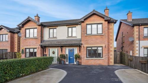 Kingscourt Casa | Dun Na Caraige