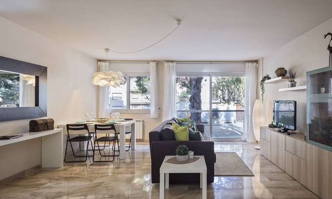 Mataro Apartamento | Duna bright and cozy apartment in Mataró