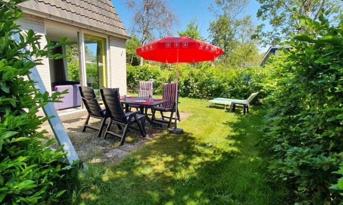Egmond-Binnen Casa | Dune Bungalow directly against the dunes for 5 persons. Charming holiday home, Walking, Cycling, enjoying the silence.