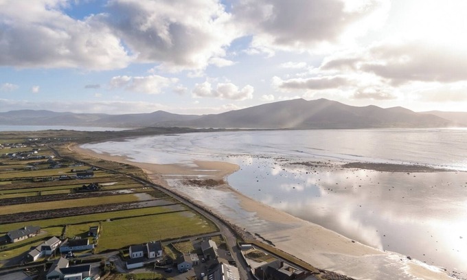 Castlegregory Casa | Dune Cottage four bedroom house