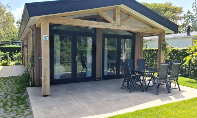 Egmond-Binnen Casa | Dune lodge directly against the dunes for 6 persons