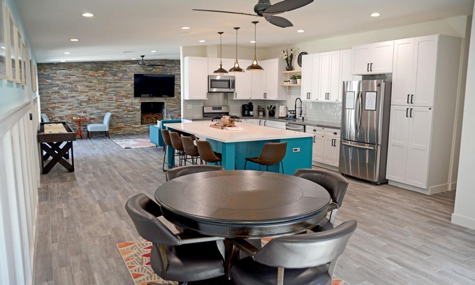 Oxnard Dunes Casa | Dunes by the Shore - Walk to the Beach!