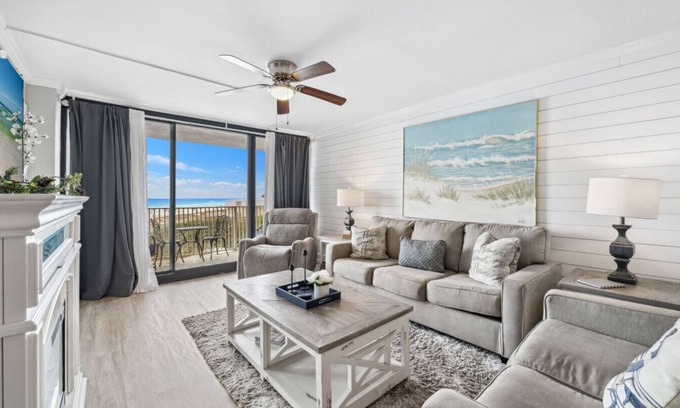 Holiday Beach Apartamento | Beachfront-Pet Friendly-Pools/Tennis/Pickleball-A201