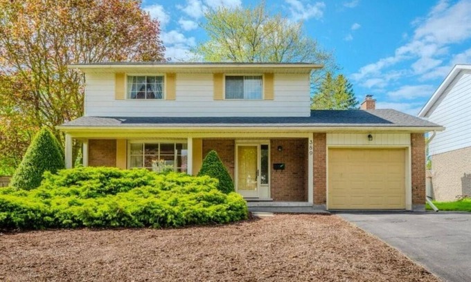 Waterloo Casa | Dunvegan Place