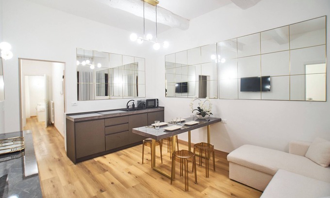 Sant' Ambrogio Apartamento | Duomo Central Suite - Luxury apartment in Florence's heart