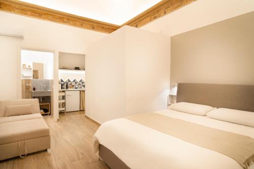 Naples City Centre Apartamento | Duomo Holiday