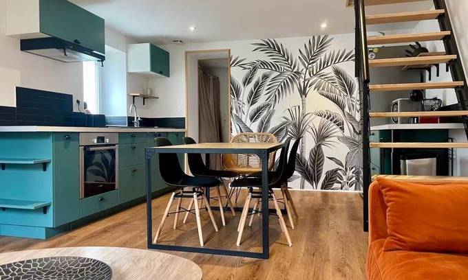 Poitiers Apartamento | Duplex 1-6 persons - downtown Poitiers - Quiet - Terrace - Streaming
