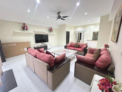 Phra Khanong Nuea Apartamento | Duplex 3 Bedroom apartment on Sukhumvit at BTS Phra Khanong
