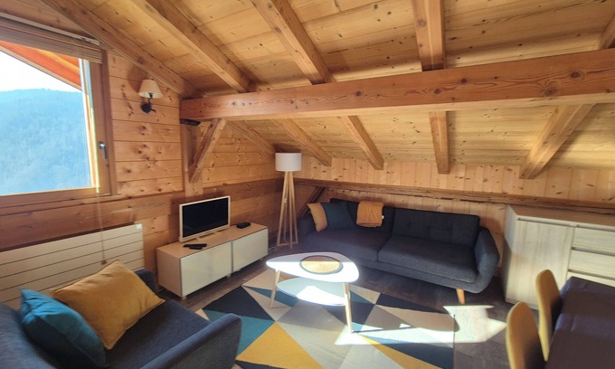 Araches-la-Frasse Casa | Duplex 80m² Rénové 2 Chambres