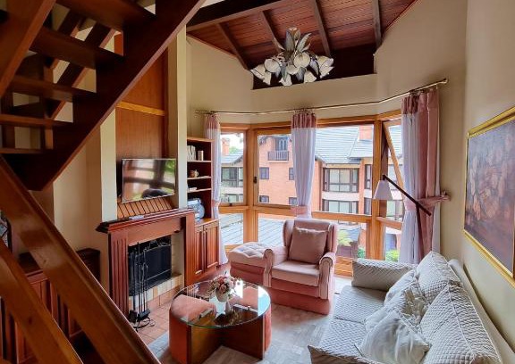 Bavaria Apartamento | Duplex aconchegante no Buganvilias Flat
