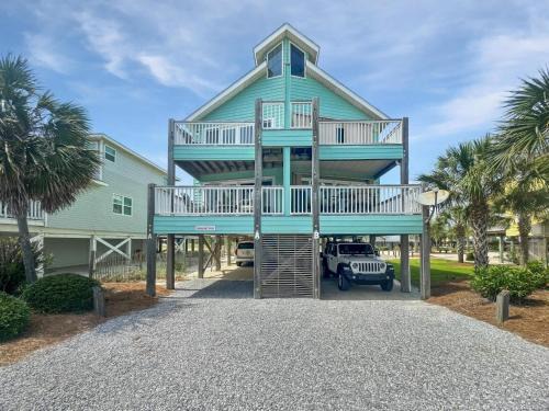 Gulf Shores Casa | Duplex Beach Home for 6 with Balcony & Resort-style Amenities
