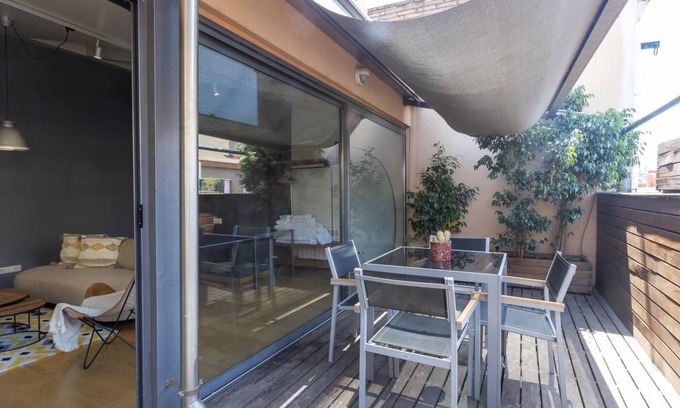 Sant Gervasi – la Bonanova Apartamento | Duplex Bonanova 3 habitaciones 8 pax con Terraza- Wifi Gratis
