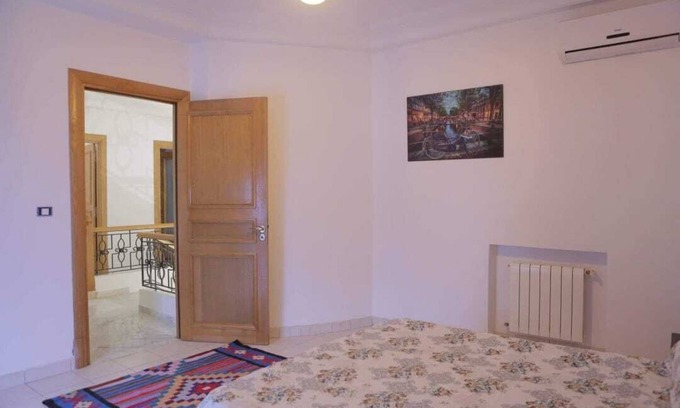 La Marsa Villa | Duplex Dans une Residence Gardée