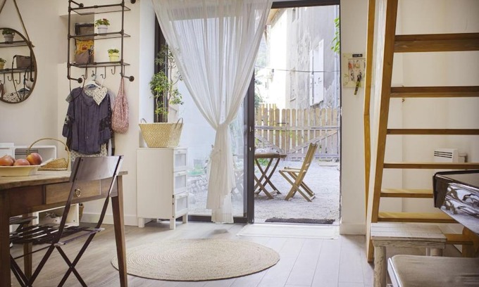 Claix Casa | Duplex dans village avec jardin