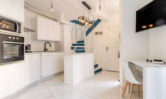 Villeparisis Casa | Duplex Emeraude 4* near Disney, Paris, CDG Airport and Asterix