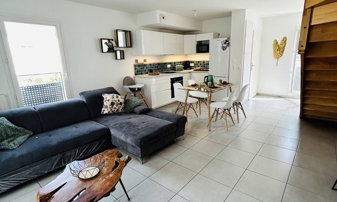 Chessy Apartamento | Duplex family - 6 pers - 7min Disney - Parking - WIFI - DISNEY TICKET 80e.