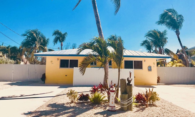 Marathon Villa | DUCK KEY, 2 habitaciones / 2 baños, W / Private 90 'Dock, SIN HONORARIOS DE ENVÍO, Almacenamiento de remolques
